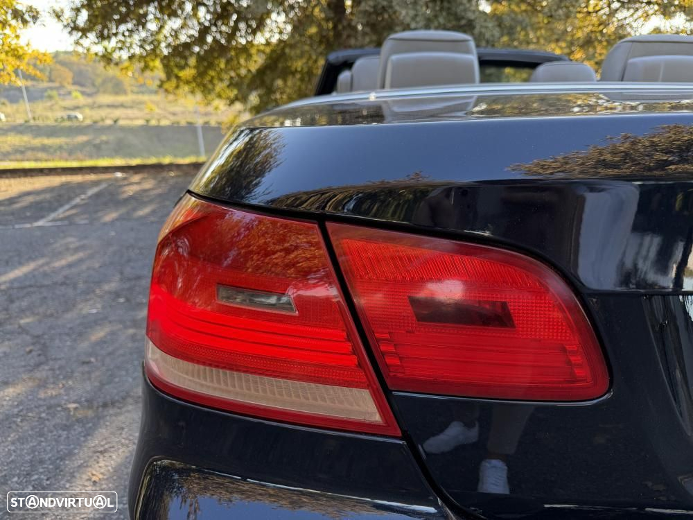 BMW 320 i Cabrio - 16