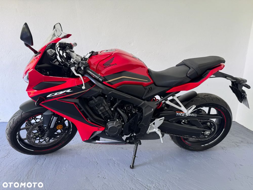 Honda CBR - 9