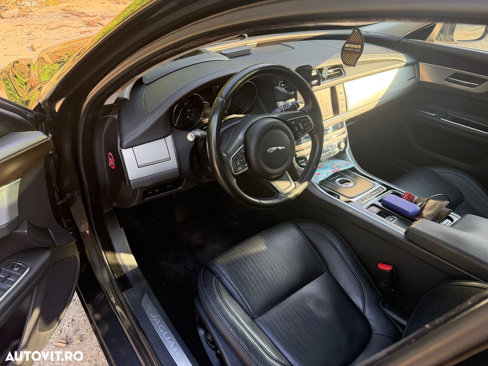 Jaguar XF 20d Aut. Prestige - 19