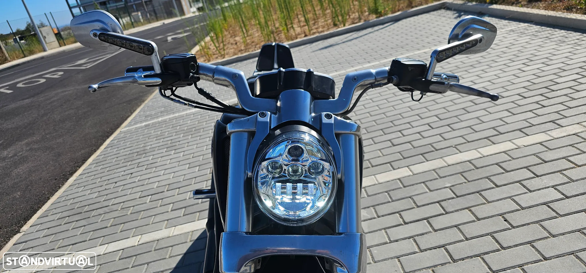 Harley-Davidson VRSCF VROD MUSCLE - 11