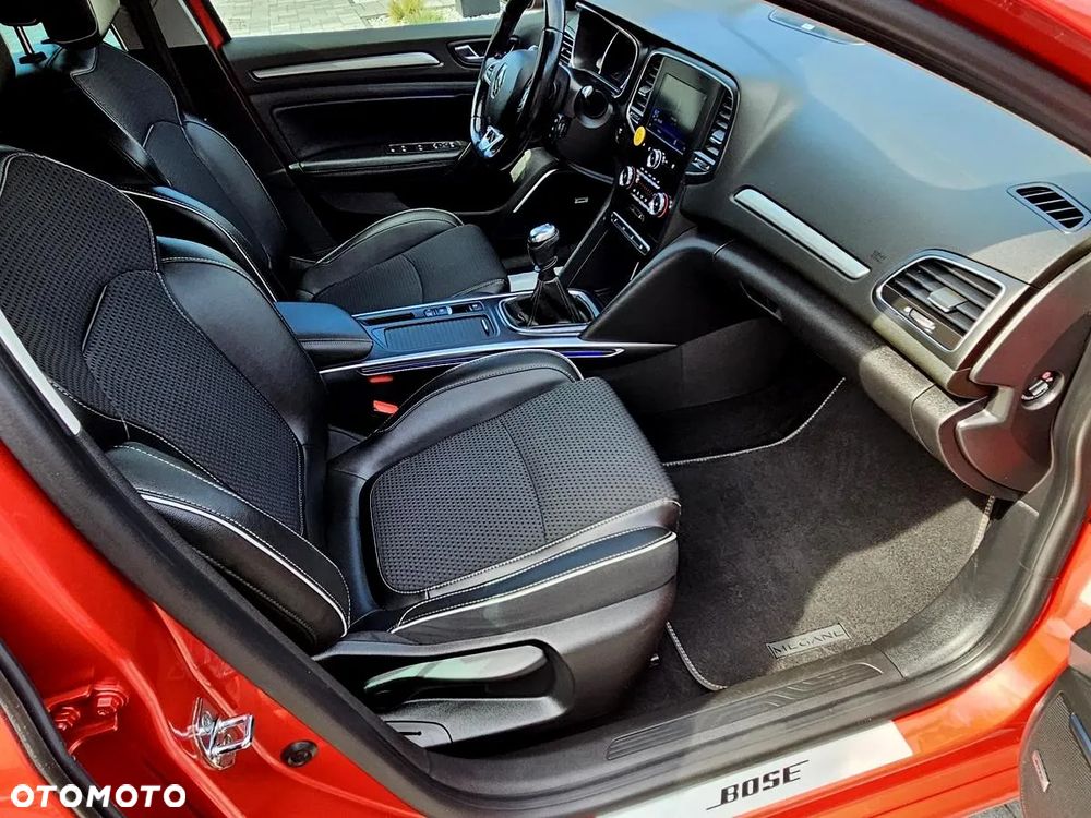 Renault Megane ENERGY TCe 130 Start & Stop Bose Edition - 23