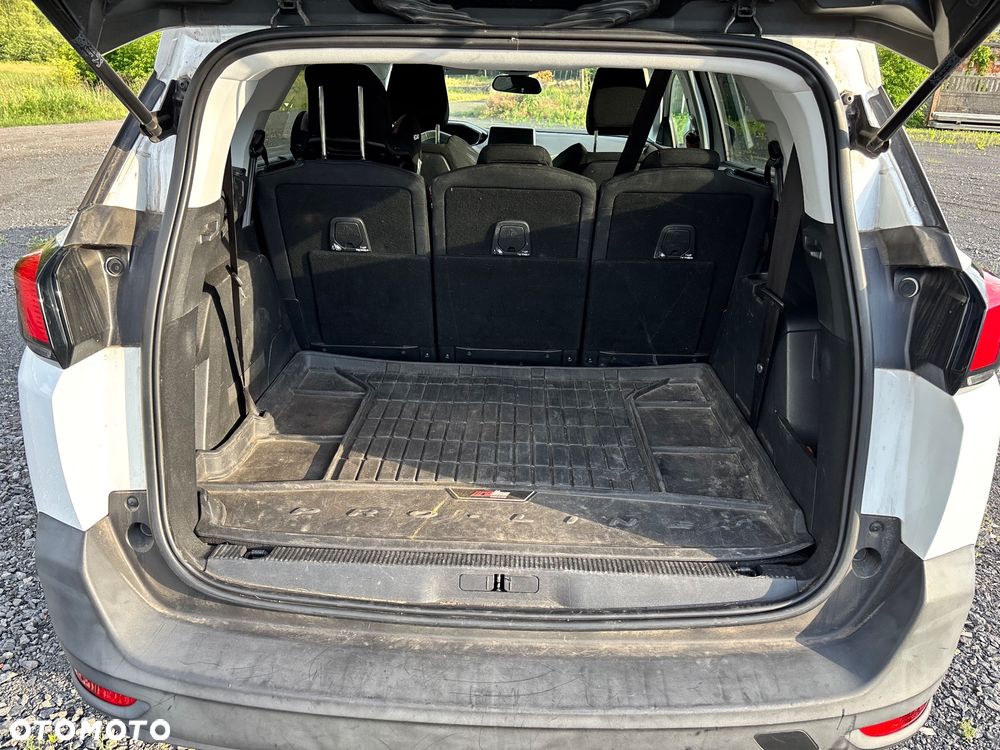 Peugeot 5008 - 11