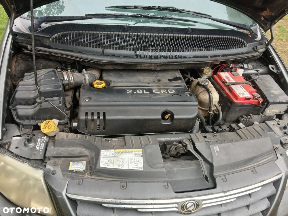 Chrysler Grand Voyager 2.8 CRD SE - 13