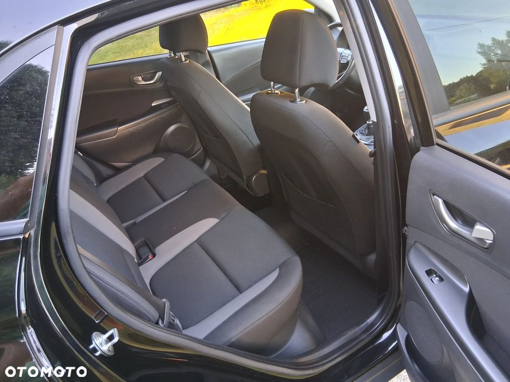 Hyundai Kona - 11