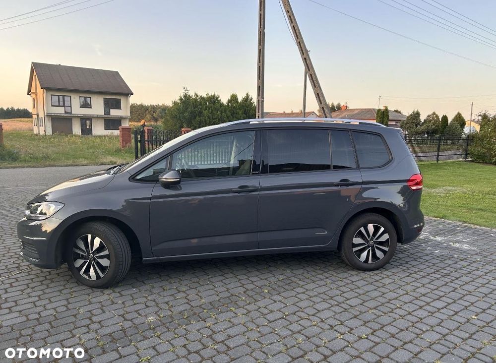 Volkswagen Touran - 2