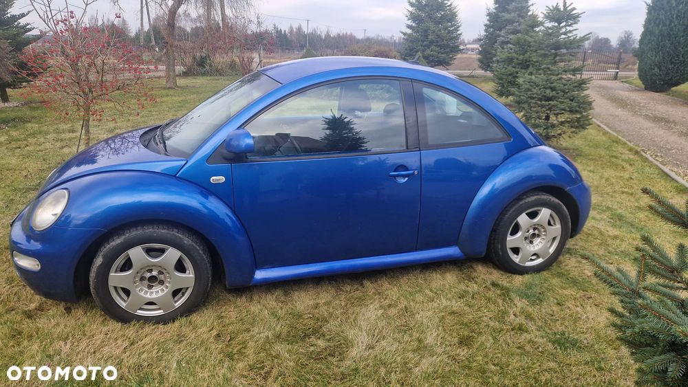 Volkswagen New Beetle - 3