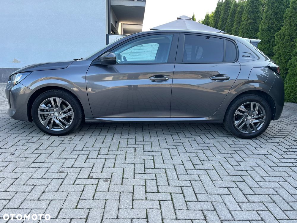 Peugeot 208 PureTech 100 EAT8 Allure - 4