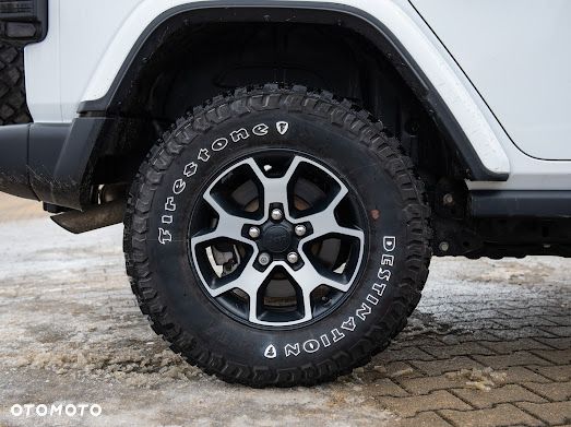 Jeep Wrangler - 34