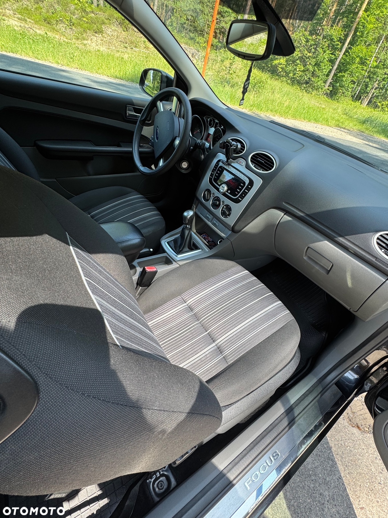 Ford Focus 1.8 FF Ambiente - 8
