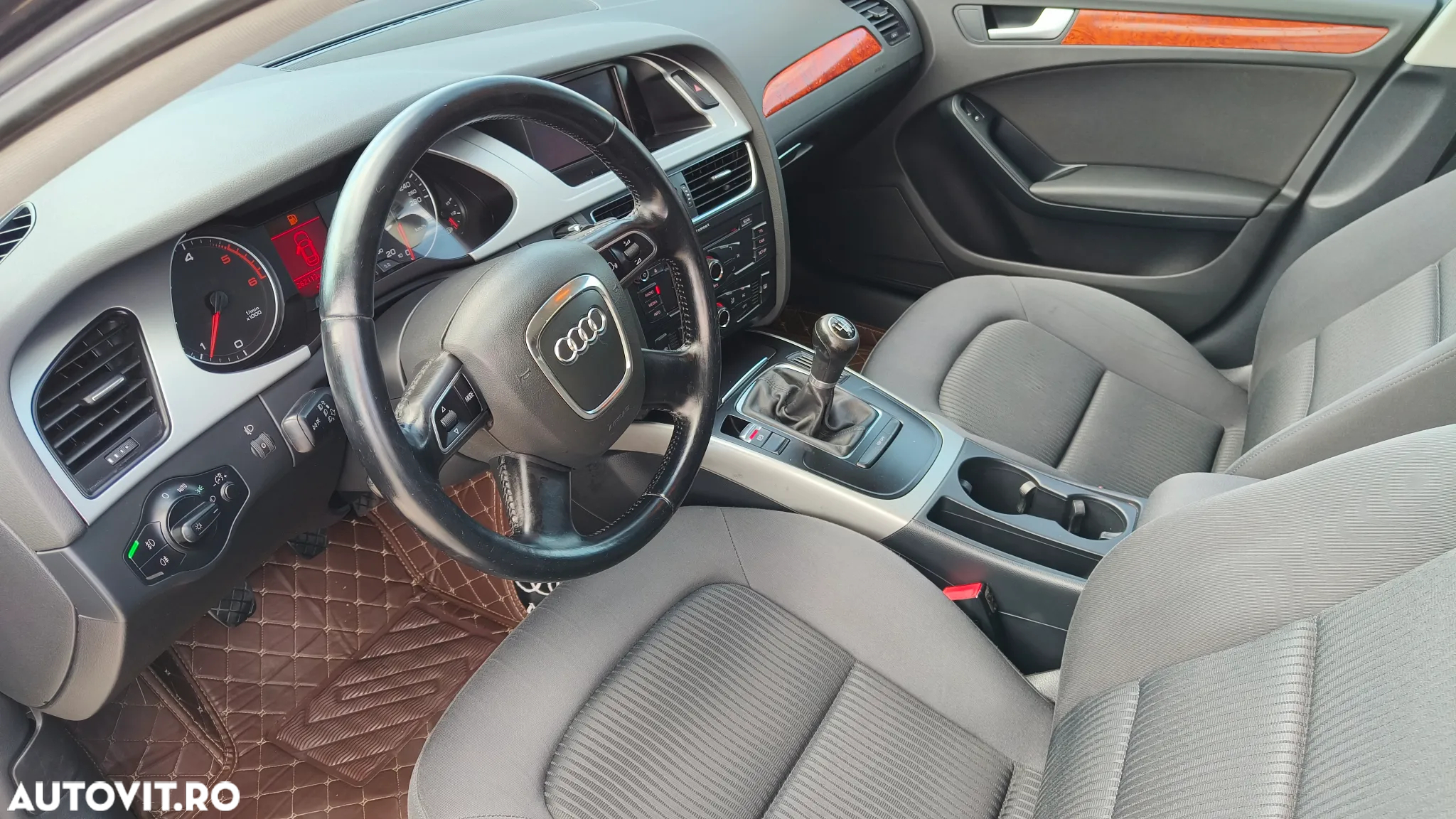 Audi A4 2.0 TDI Avant - 10