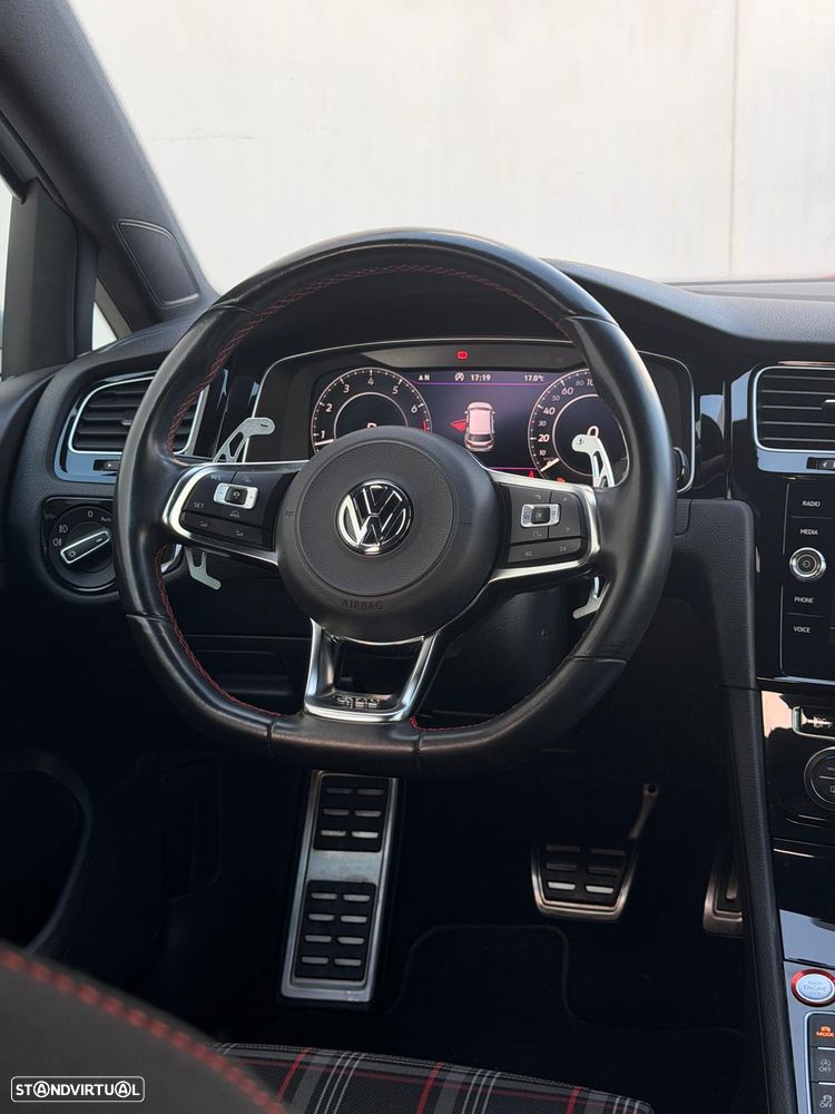 VW Golf GTI Performance BlueMotion DSG - 18