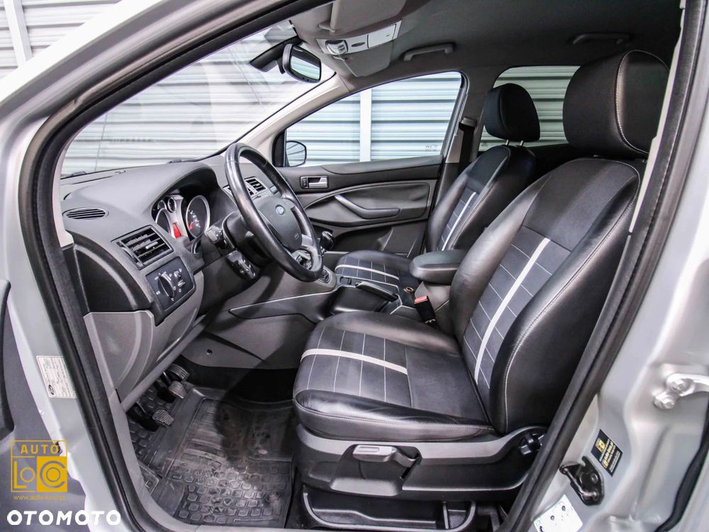 Ford Kuga 2.0 TDCi 4x4 Titanium - 11