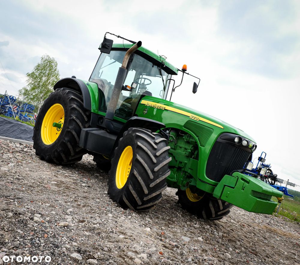John Deere 8220 - 21