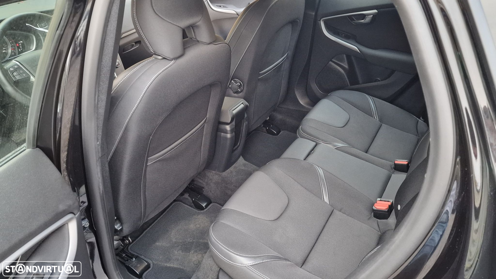 Volvo V40 1.5 T3 Sport Edition Geartronic - 31