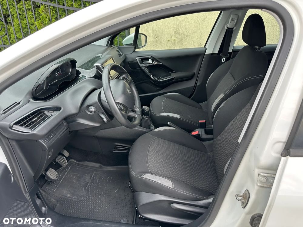 Peugeot 208 1.0 VTi Access - 4