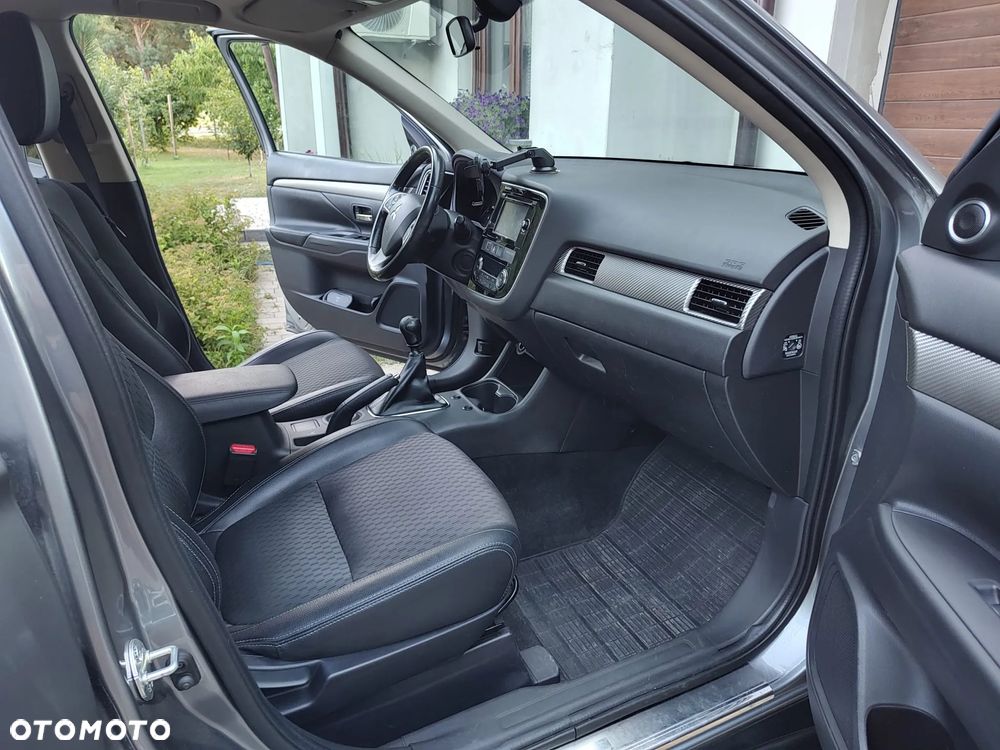 Mitsubishi Outlander 2.2 DID Intense + 4WD - 3