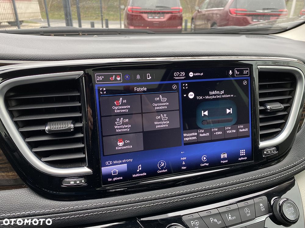 Chrysler Pacifica - 23