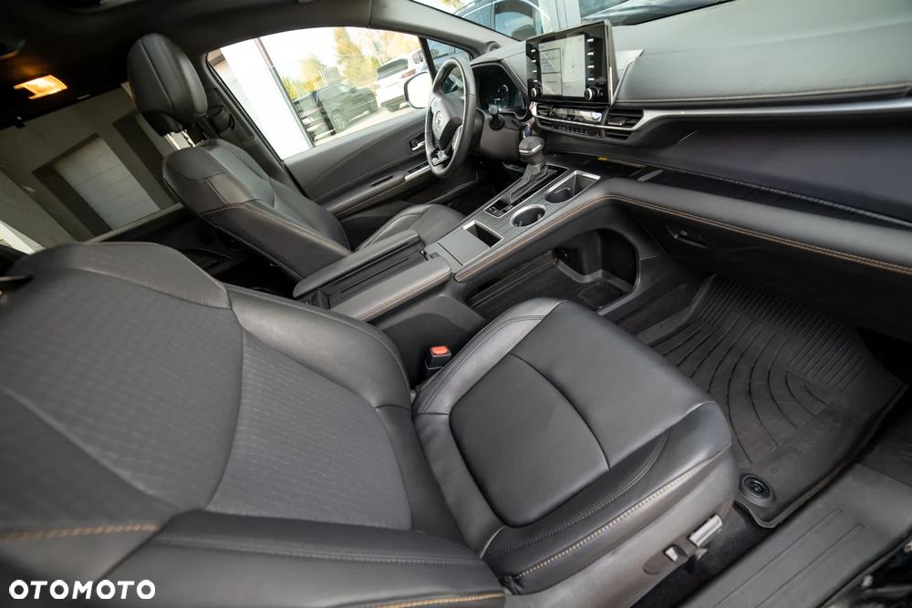 Toyota Sienna - 28