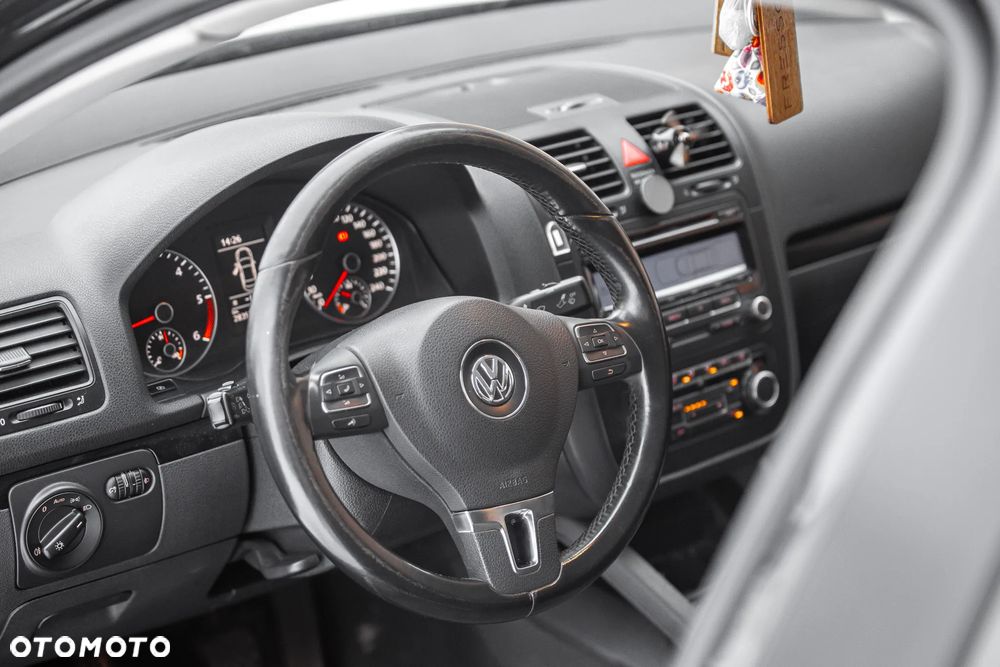 Volkswagen Jetta 1.6 TDI Highline - 11