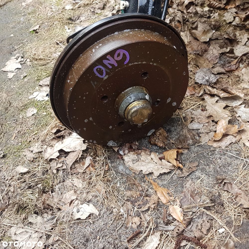 belka zawieszenie  piasta bęben łożysko szczęki hamulce vw polo 3 III 6n jak nowa - 4