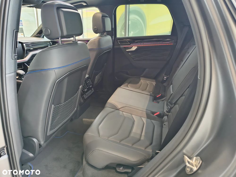 Volkswagen Touareg 3.0 V6 TFSI 4Motion R-Line - 12