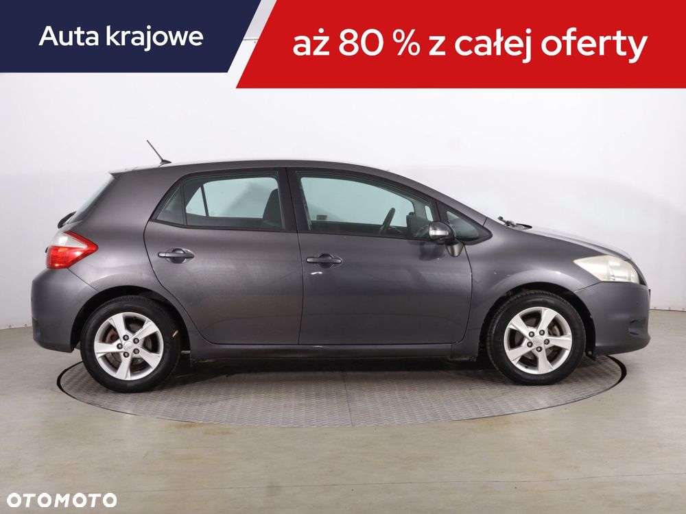 Toyota Auris - 8