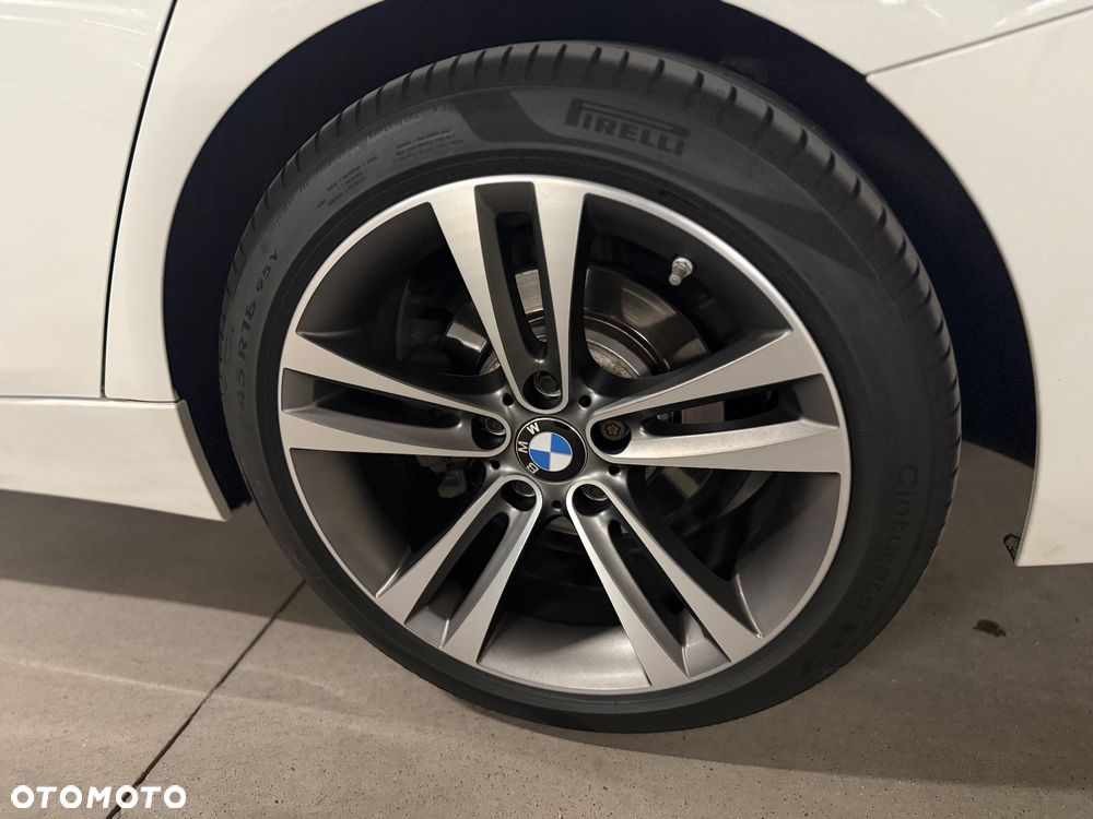 BMW Seria 3 320d Advantage - 24
