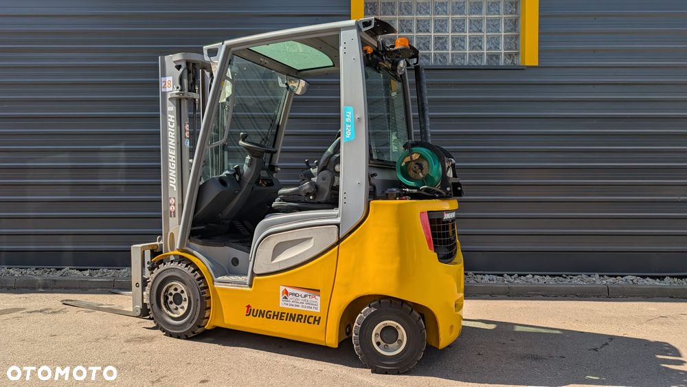 Jungheinrich TFG320s - 3