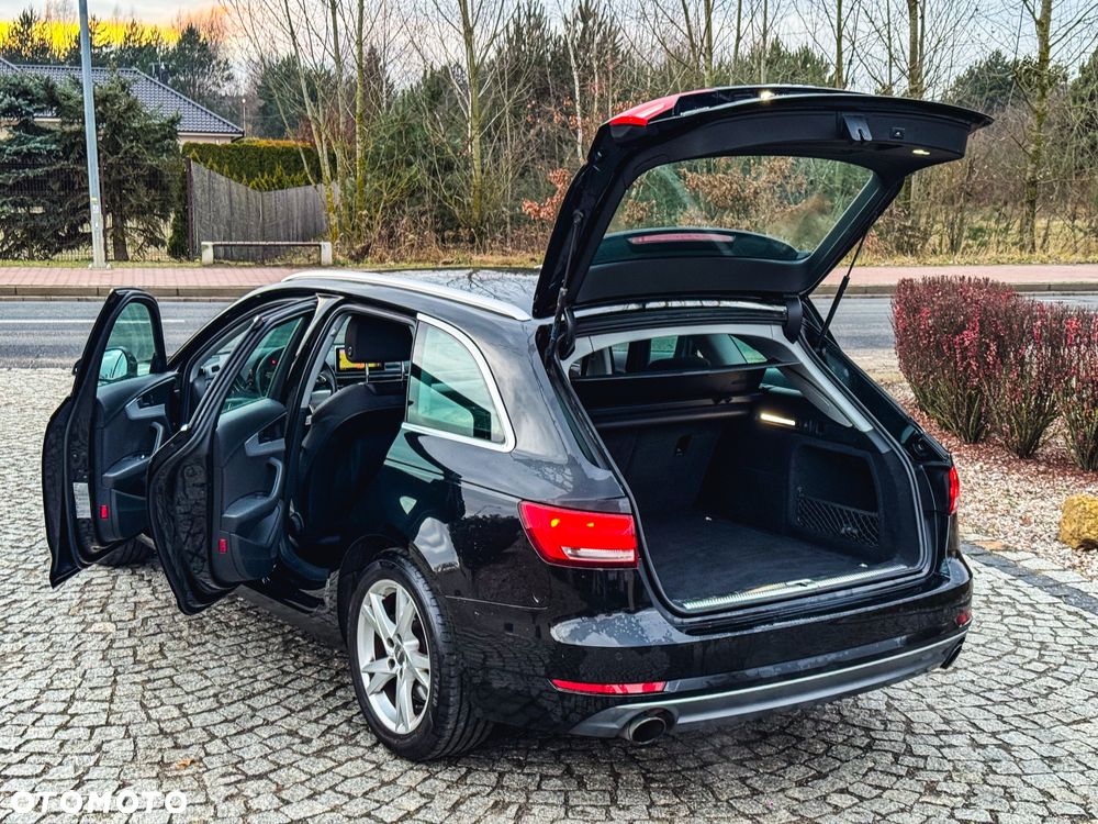 Audi A4 Avant 2.0 TFSI ultra S tronic design - 27