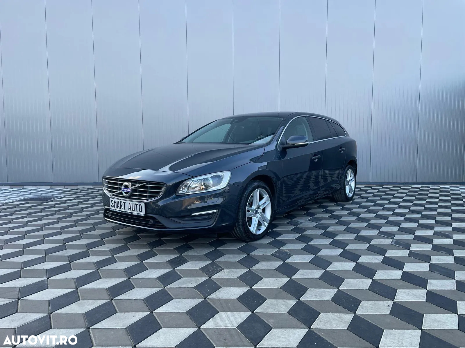 Volvo V60 D3 Geartronic Momentum Pro - 2
