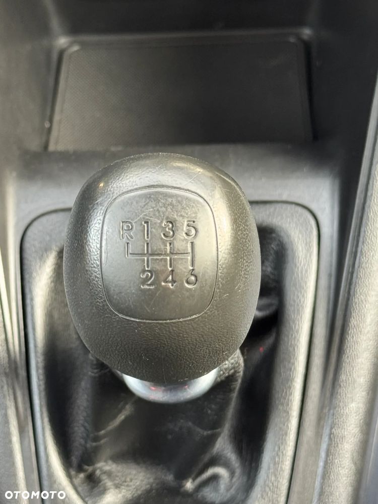 Hyundai ix20 - 16