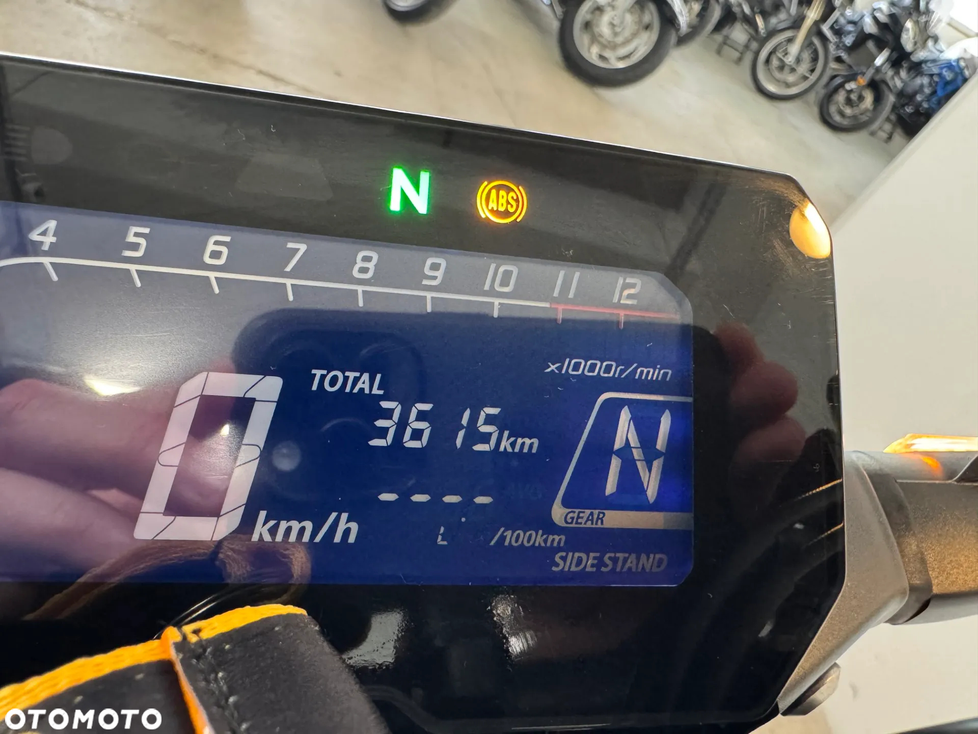Honda CB - 33