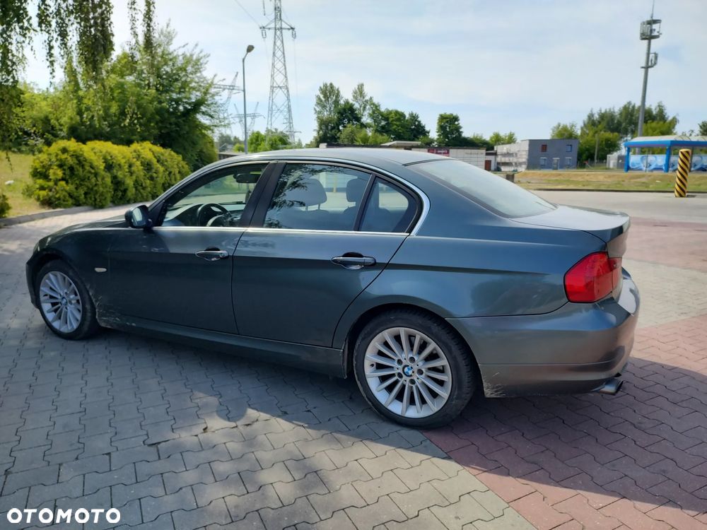 BMW Seria 3 318d - 4