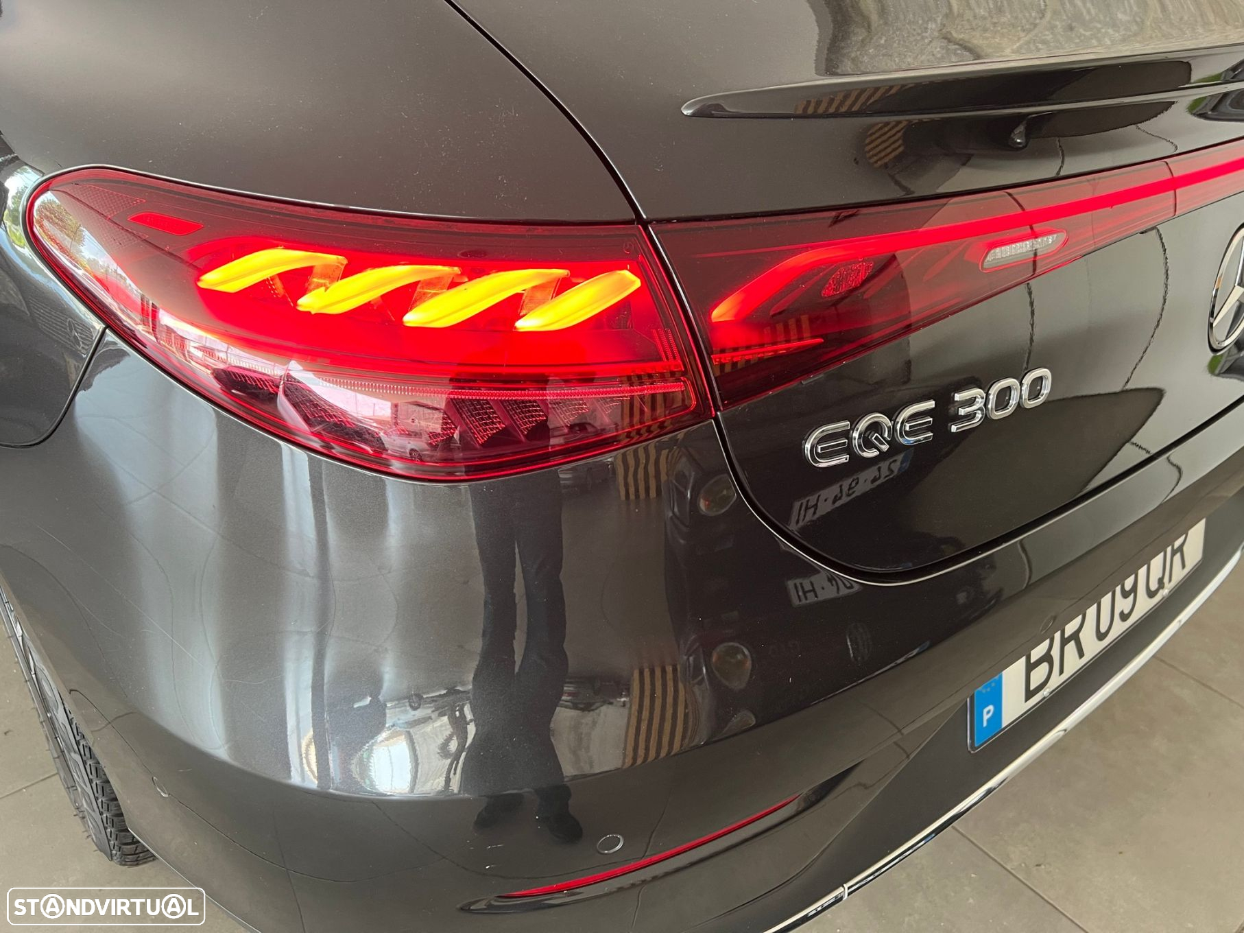 Mercedes-Benz EQE 300 Electric Art - 16