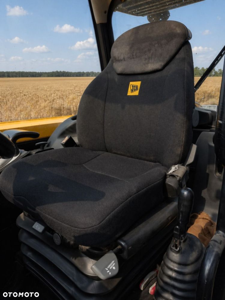 JCB 531-70 Agri Plus - 10