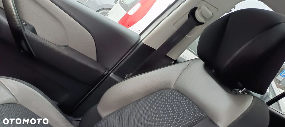Citroën C4 Grand Picasso BlueHDi 150 EAT6 Exclusive - 22