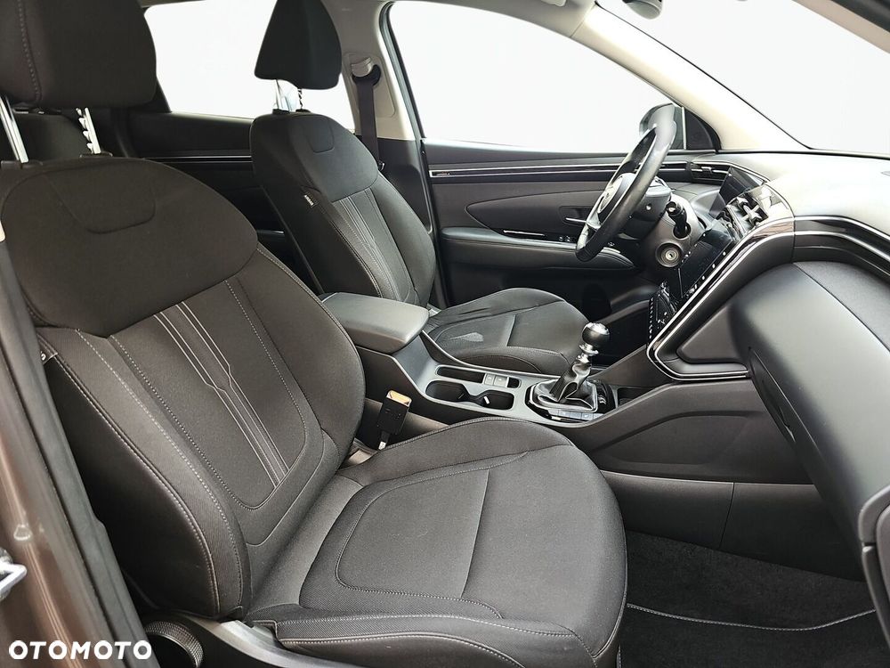 Hyundai Tucson 1.6 T-GDi Smart 2WD - 16