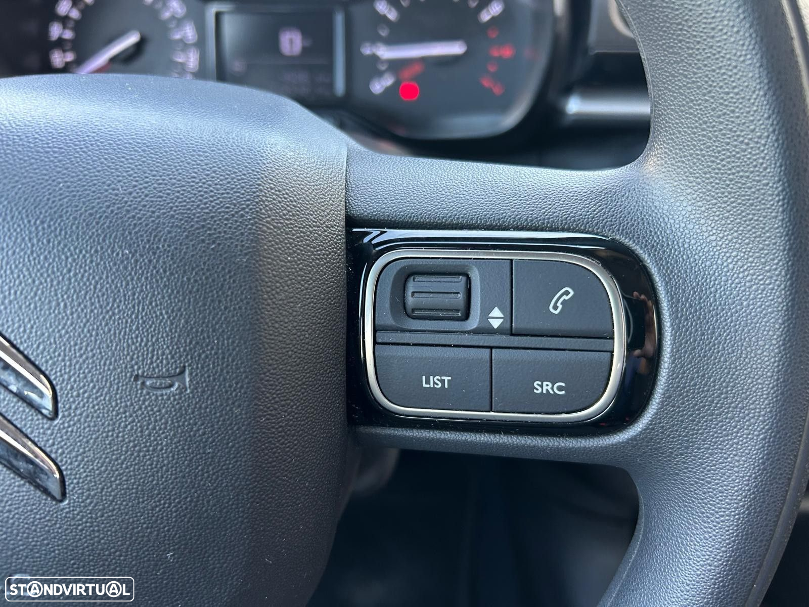 Citroën C3 1.2 PureTech Shine - 34