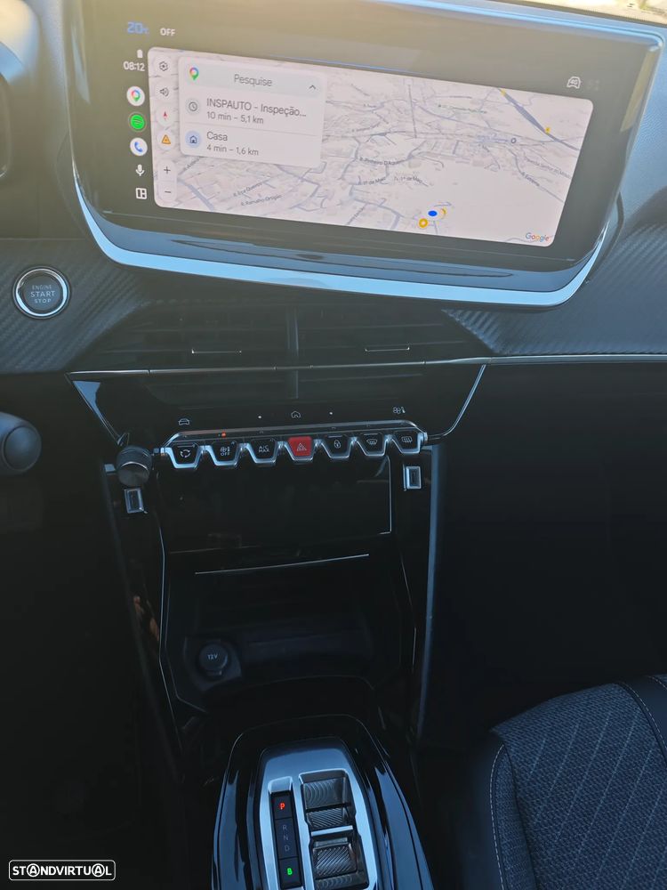 Peugeot e-208 Allure - 14