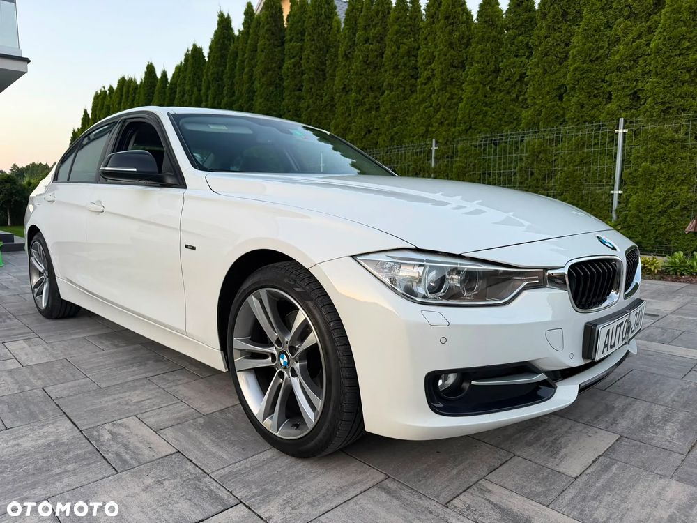 BMW Seria 3 320d DPF Edition Sport - 31