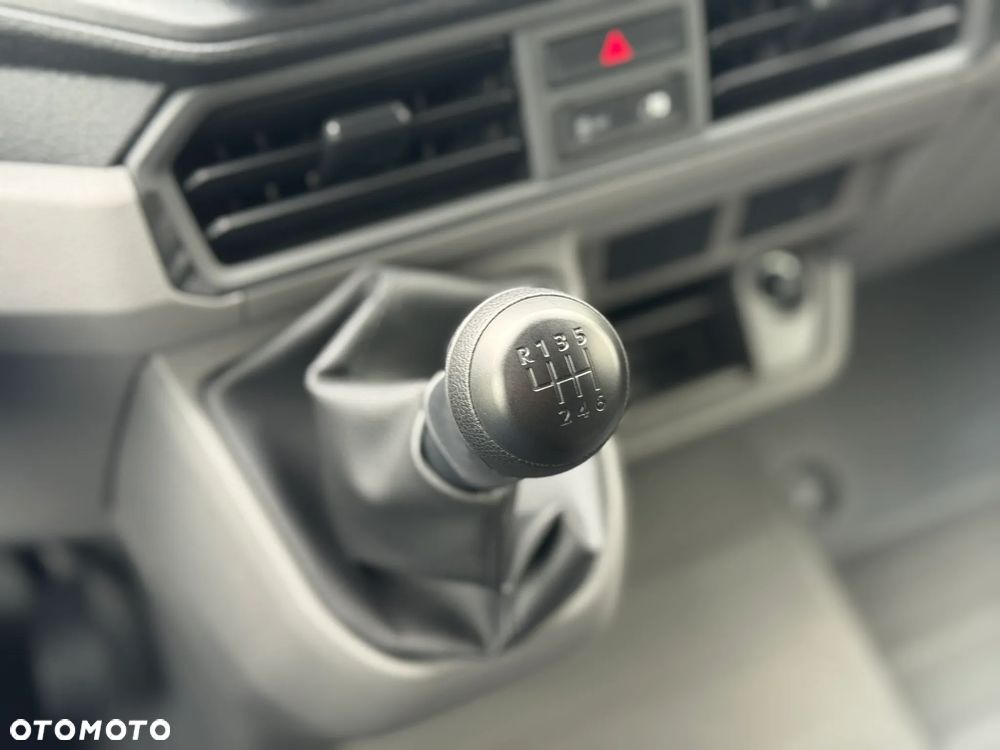 Volkswagen Crafter Maxi Furgon - 26