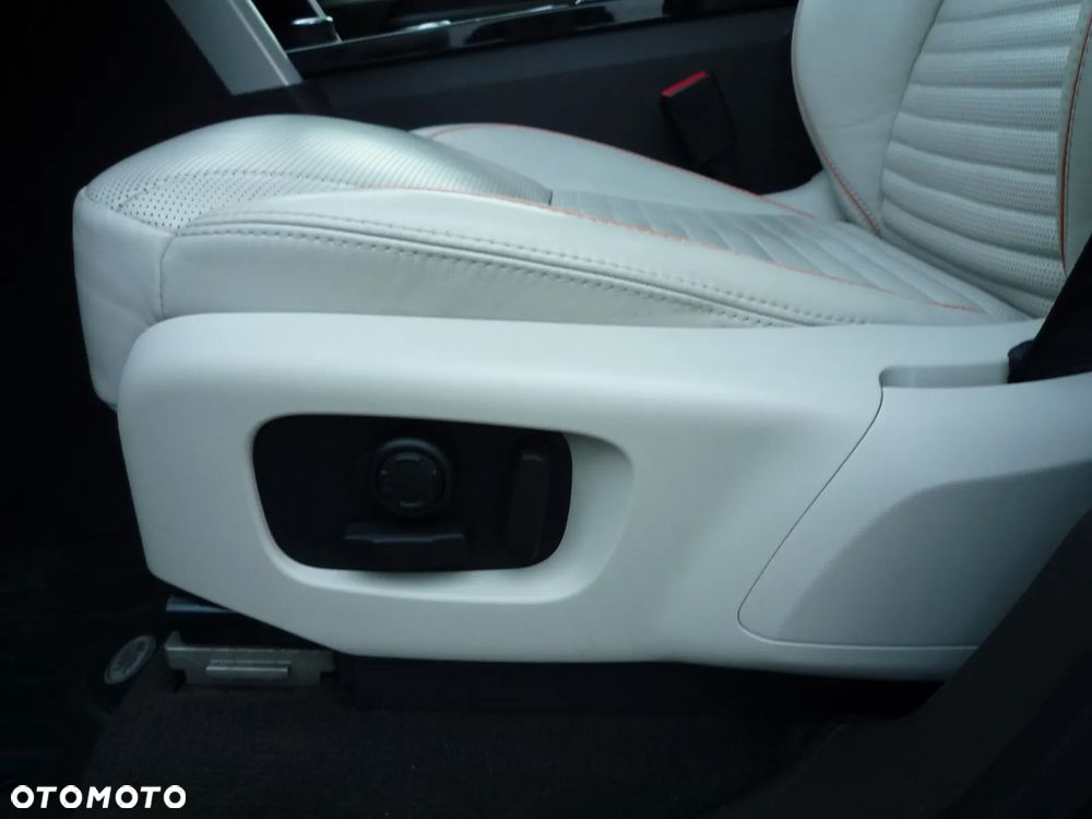 Land Rover Discovery 2.0 Sd4 SkyView Edition - 16