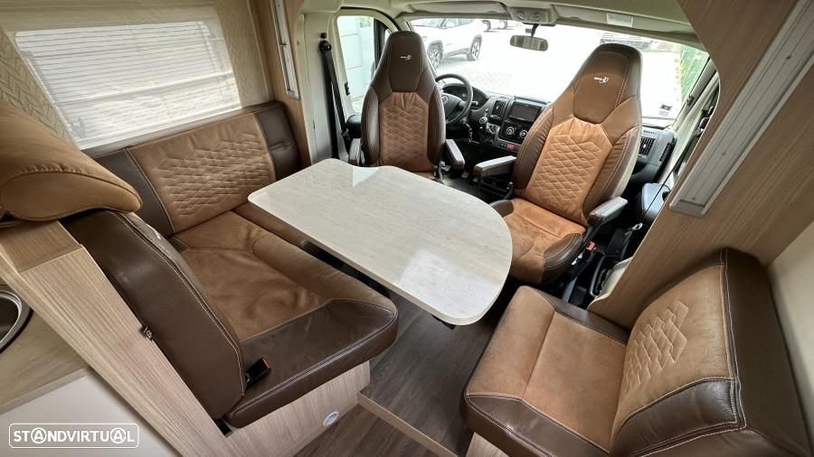 Burstner Ixeo IT 734 30 Anos c.central e basculante - 4