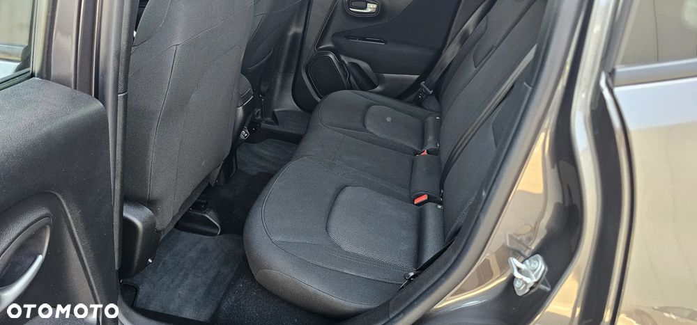 Jeep Renegade 1.6 MultiJet DSG Longitude - 11