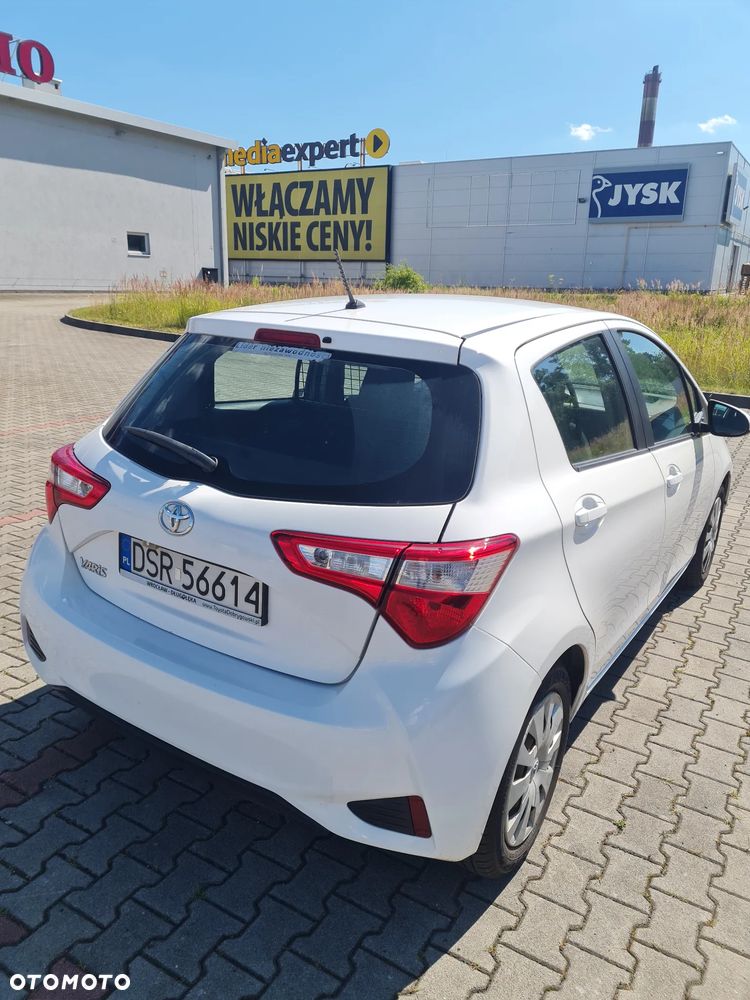 Toyota Yaris 1.0 Active EU6 - 3