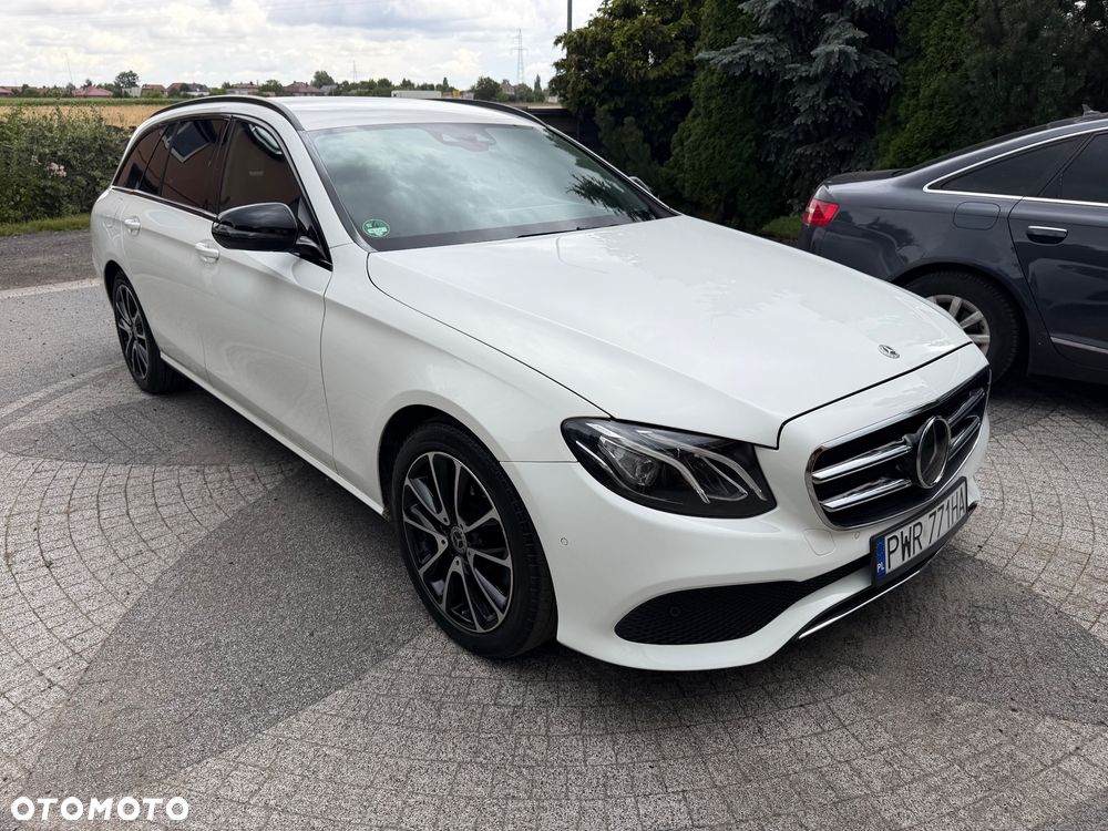 Mercedes-Benz Klasa E 220 d 9G-TRONIC - 4