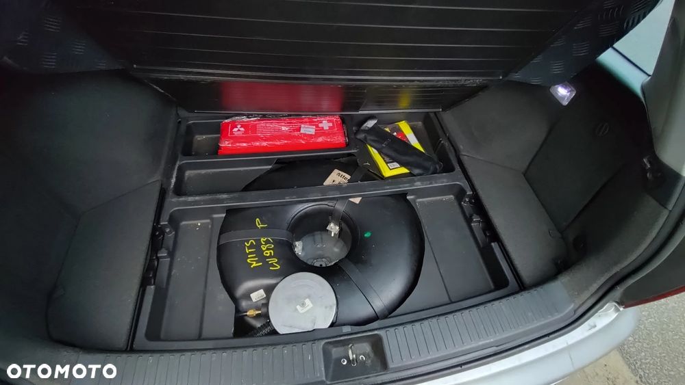 Mitsubishi Lancer 1.6 Comfort - 13