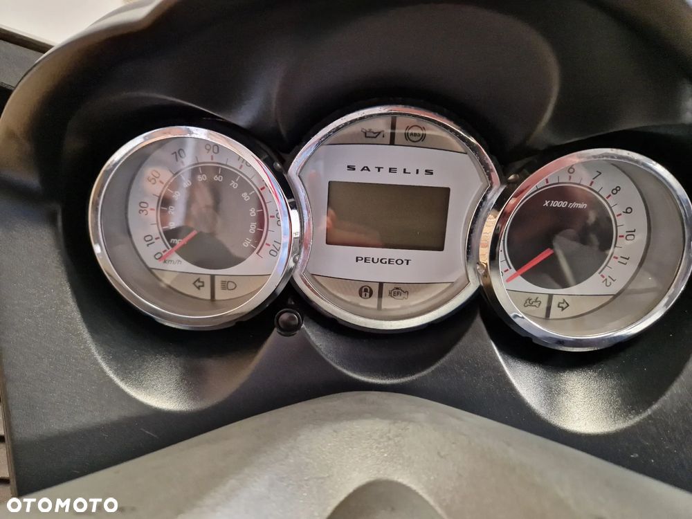 Peugeot Satelis - 40