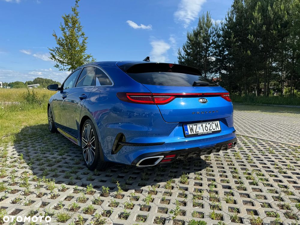 Kia ProCeed - 2