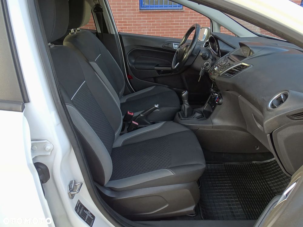 Ford Fiesta - 6